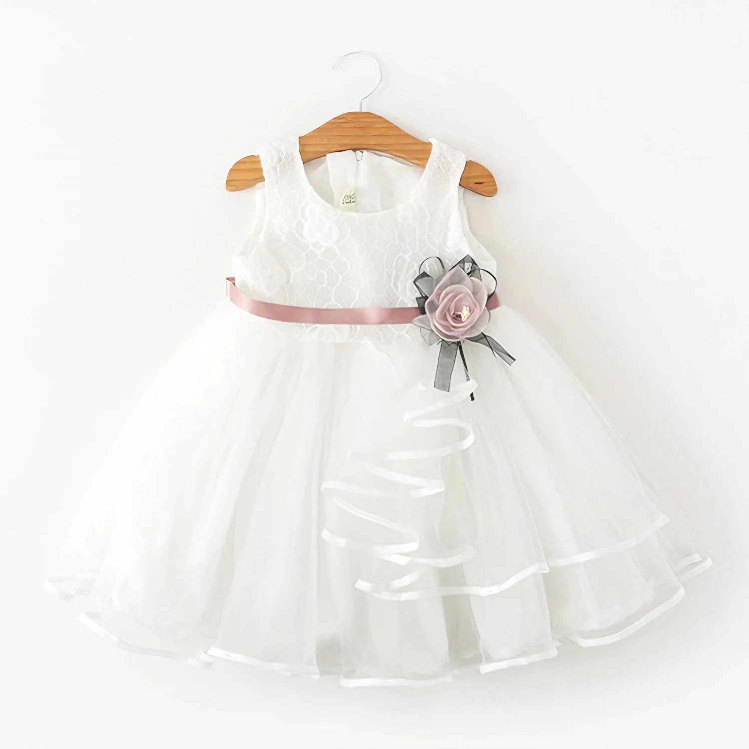 Mädchenkleidung Sommer Koreanische Version Kinderrock, ärmelloser Patchwork-Spitzenrock Partykleid Staubrosa mit Blumenschärpe