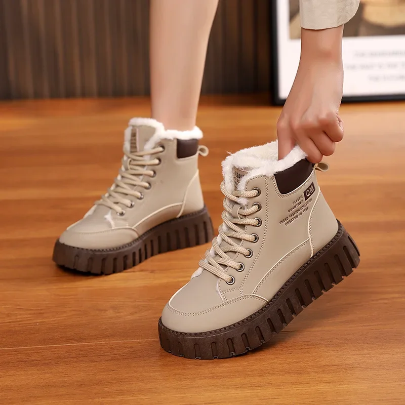 Warm High Top Short Boots 2024 Winter New Style with Plush Thick Sole Casual Street Photography Trendy Women's Zapatos De Mujer