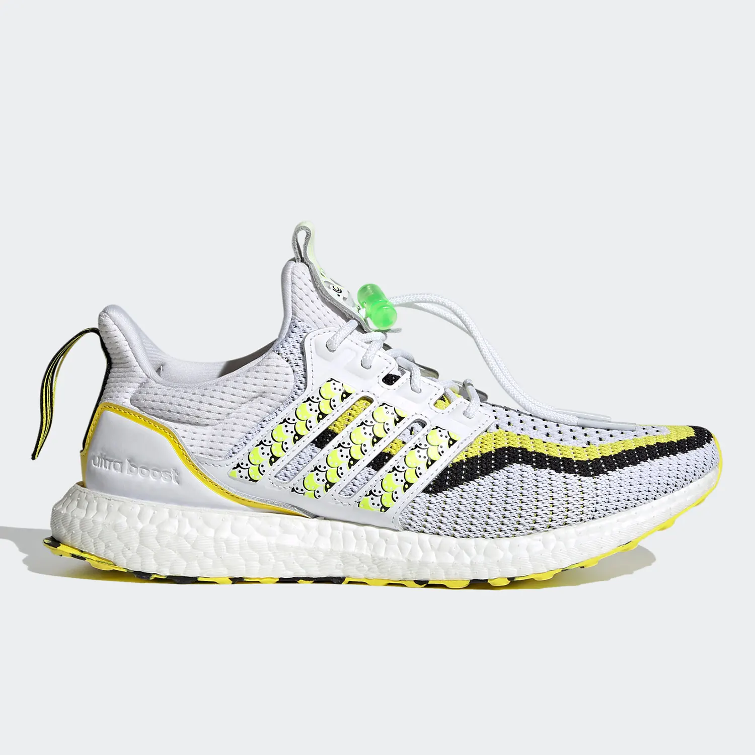 

Adidas genuine unisex lightweight, breathable, cushioned, comfortable walking and running shoes GV9814