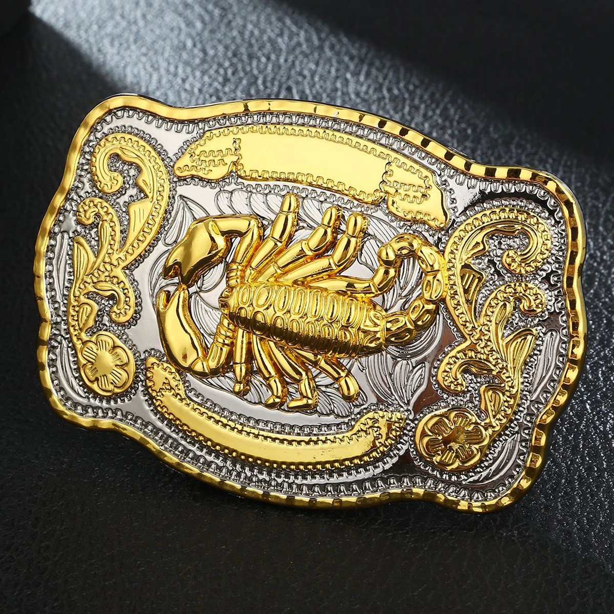 Retro Golden Scorpion Design Men's Belt Buckle Western Cowboys Longhorn Buckle for Belt