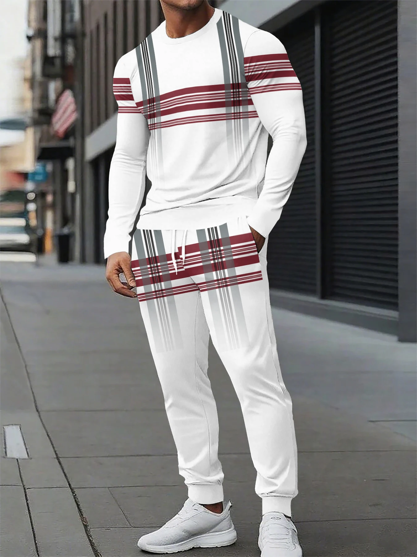 

New Spring and Autumn Printed Long Sleeve Set with Loose Head and Tracksuit