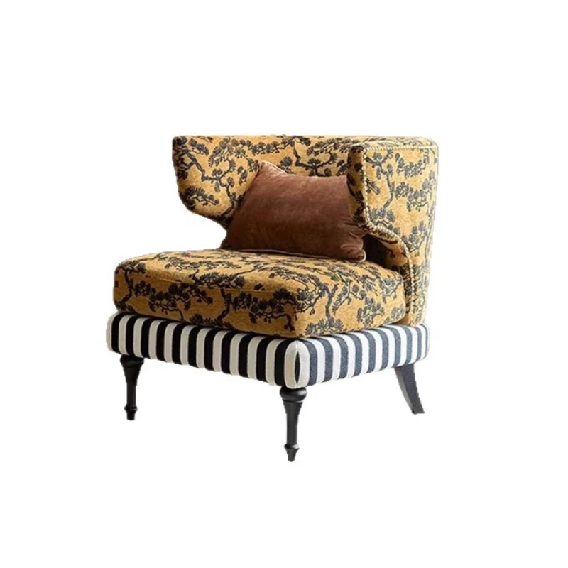 

French retro solid wood sofa, small apartment living room single antique style B & B hotel lazy leisure chair