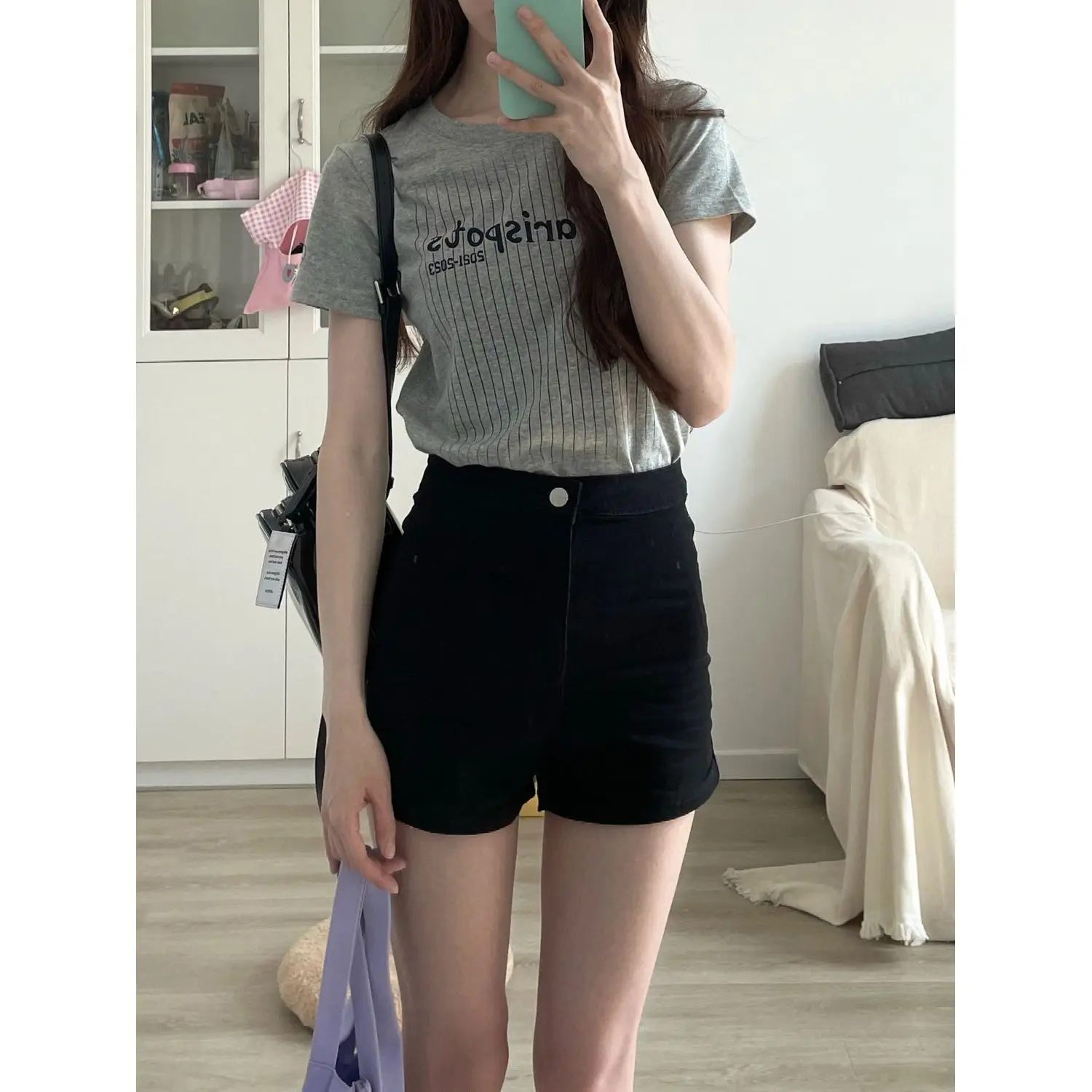 New 2023 Casual Suit Women American Retro Positive Shoulder Short Sleeve Jeans Shorts Shorts Smaller Wear Two Piece Set