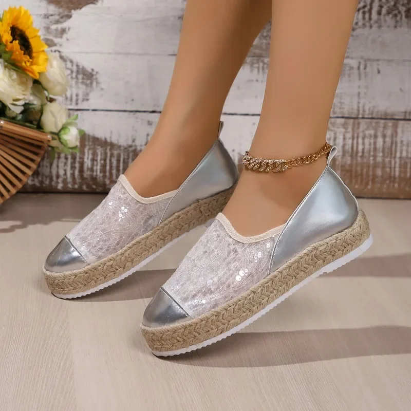 Sepatu Slip-on untuk wanita, sepatu selop ujung bulat jala datar tembus udara ukuran besar modis 2024 untuk wanita