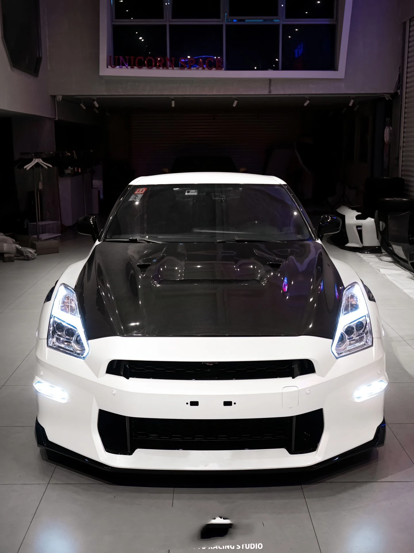 TCP Style Of Pp Material Is Used For Nissan Gtr 35 2024 Front And Rear Bumper Diffuser Spoiler Hood Body Kit.