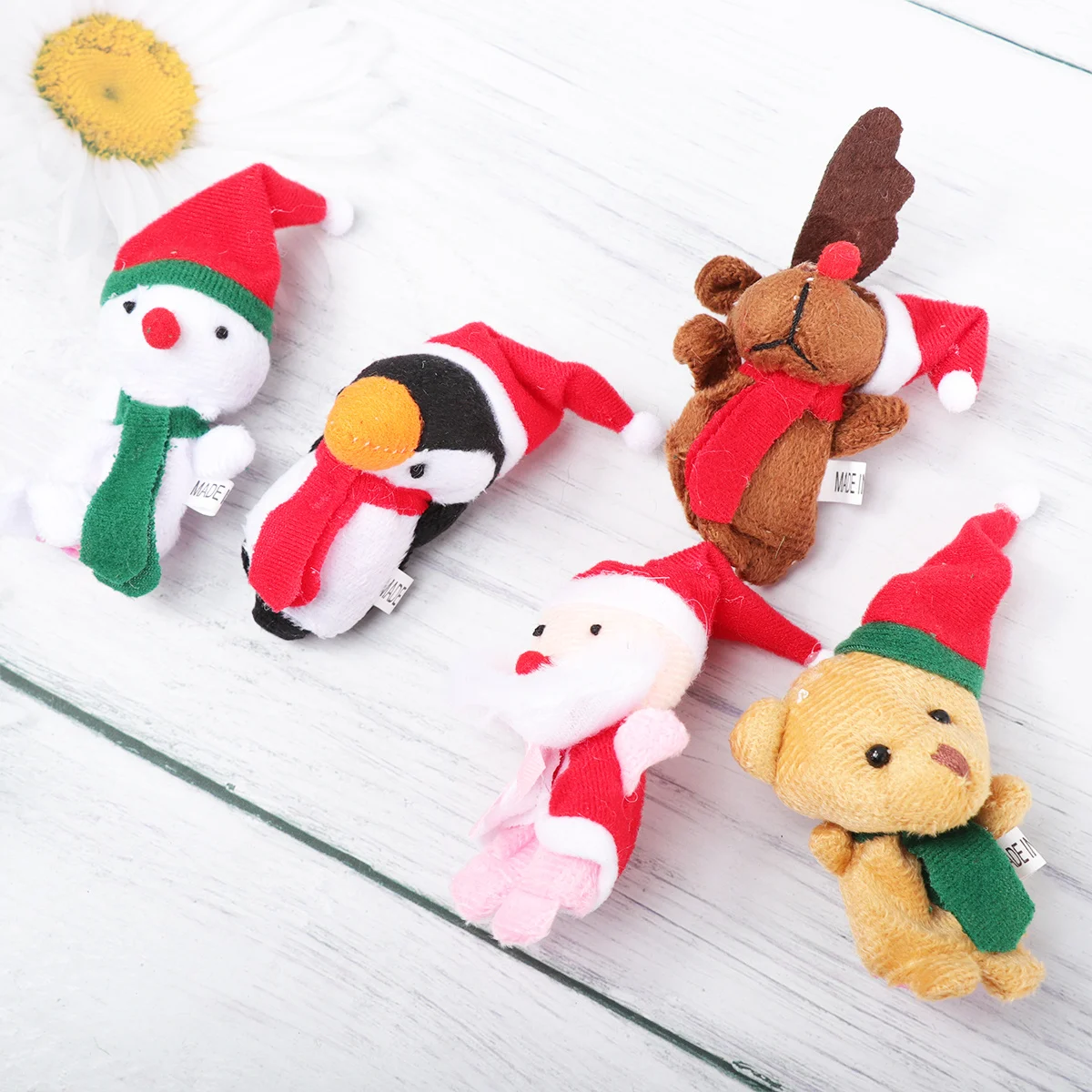 5Pcs Kids Finger Puppets Christmas Set Santa Claus Snowman Elk Penguin Bear Educational Storytelling Entertainment