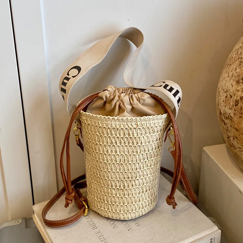 

Wide Shoulder Strap Handbag Underarm Bag For Women 2026 New Summer Straw Beach Bag Versatile Small Bucket Crossbody Phone Purse