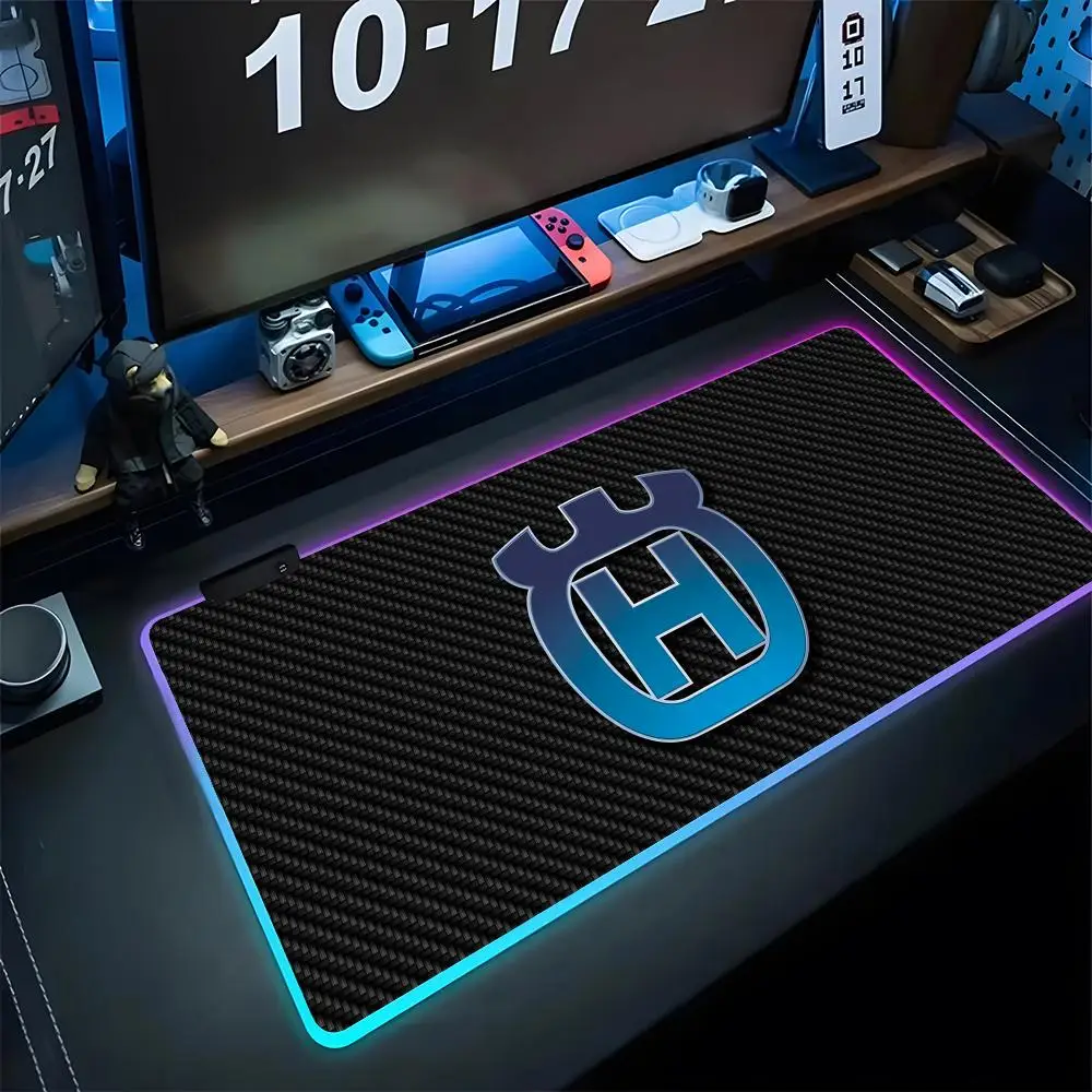 H-Husqvarnas Valorant Mouse Pad Gaming LED 700x300 Mouse Mat Mousemats Table Pads PC Desk Mat RGB Keyboard Mat XXL