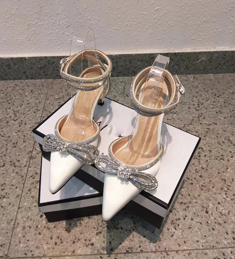 Luxury Designer Glitter Rhinestones Diamond Bow Knot Banquet Shoes Fashion Satin Pointed Toe High Heels Wedding Party Pumps