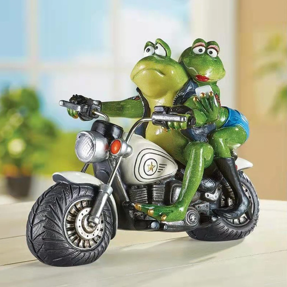 Funny Frog Riding Motorcycle Couple Resin Figurine Cute Garden Yard Home Decor Statue Gift for Biker Lovers