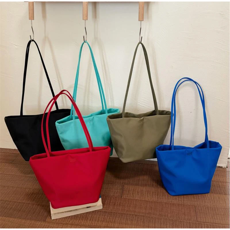 Trapezförmige Schultertasche mit langem Griff, Damen-Handtasche mit großem Fassungsvermögen, minimalistische einfarbige Tragetasche, Vintage-Arbeitstasche für den Arbeitsweg – Detail 1