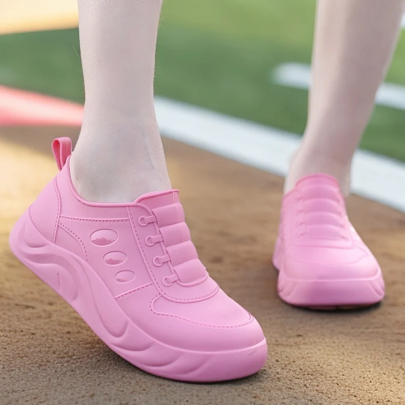 

New Elevated Rain Shoes Women Lined Winter Waterproof Galoshes Woman Fashion Low Top Slip On Rainshoes Hidden Height Water Shoes