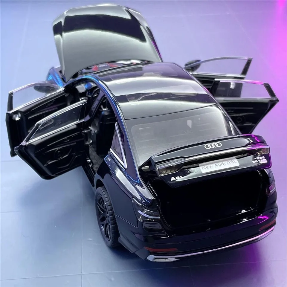 1:24 Audi A6 Alloy Car Model Diecasts Metal Toy Car Model High Simulation Sound and Light Collection Zabawka dla dzieci Prezent