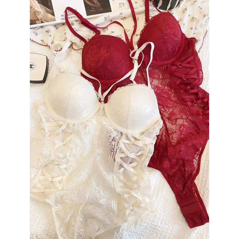 

Sexy lace straps bodysuit hollow top thin bottom thick gathered thin one-piece underwear small chest big bra set