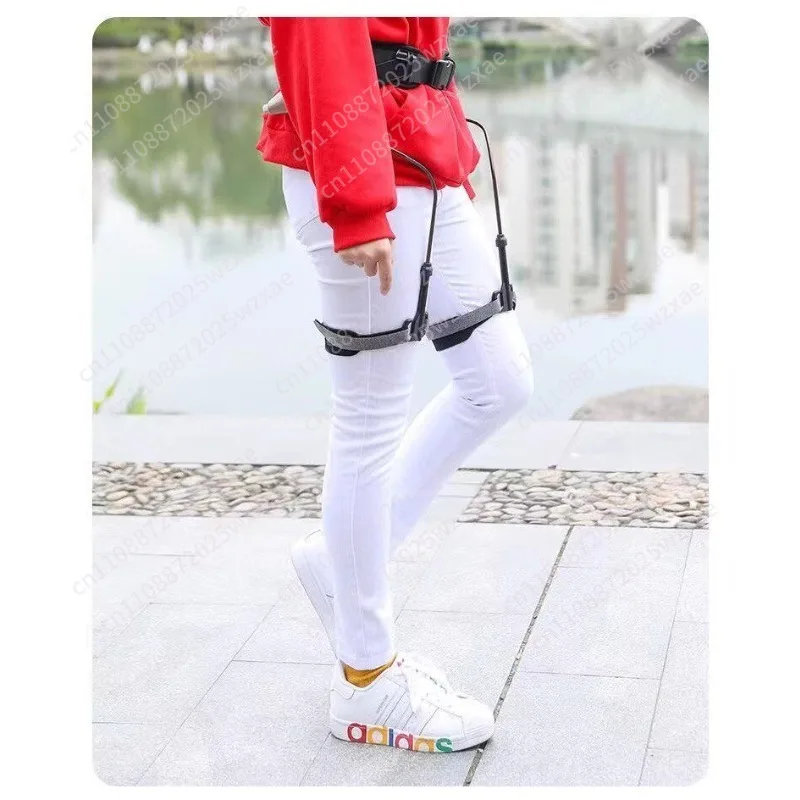 Mountaineering machine leg exoskeleton booster walker climbing machinery in the elderly knee artifact walking booster