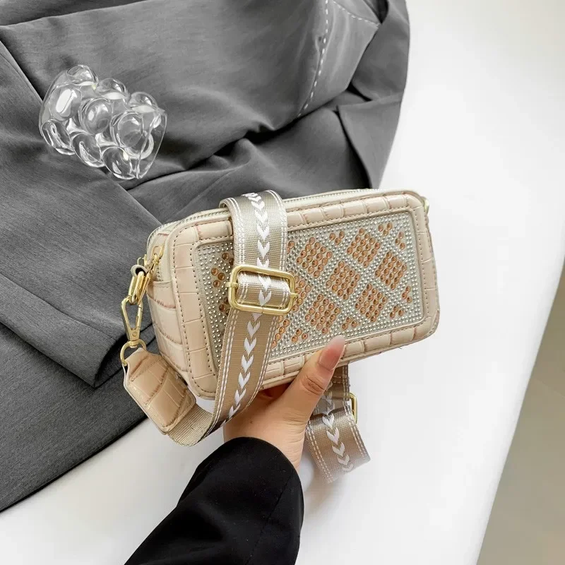 

Fashionable Designer Clutch Bag Elegant With Paris Fashion Letter Logo Unique Vintage For Women Best Show
