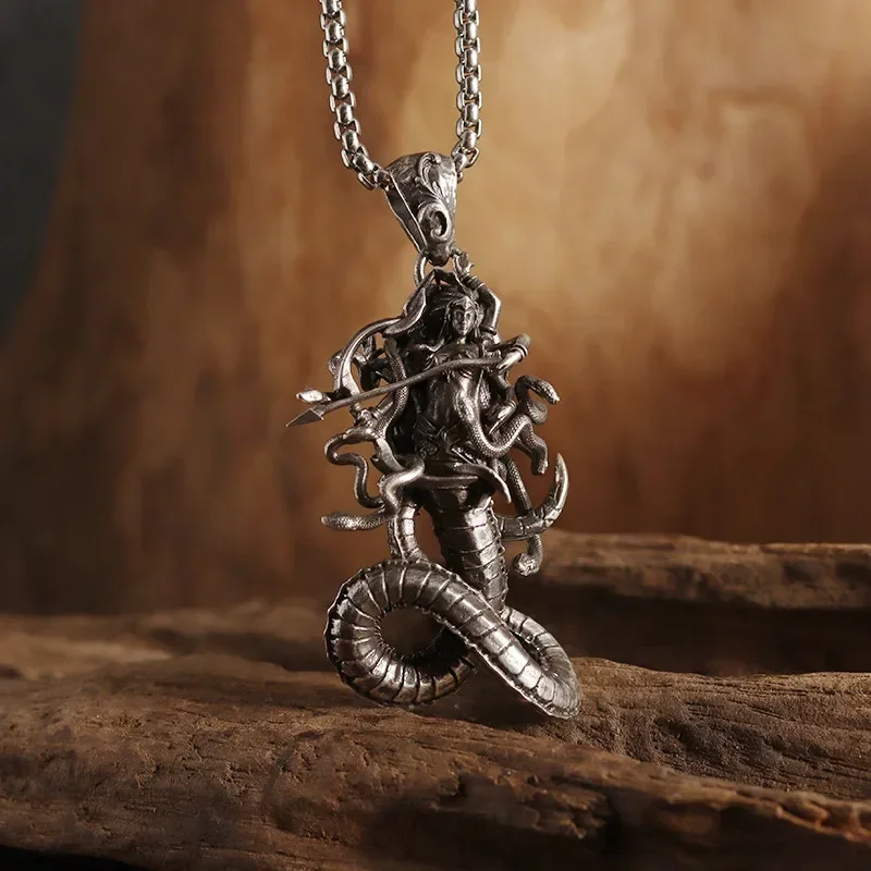 Retro Greek Mythology Medusa Six-Armed Snake-Haired Banshee Pendant Necklace for Men and Women Punk Trend Jewelry