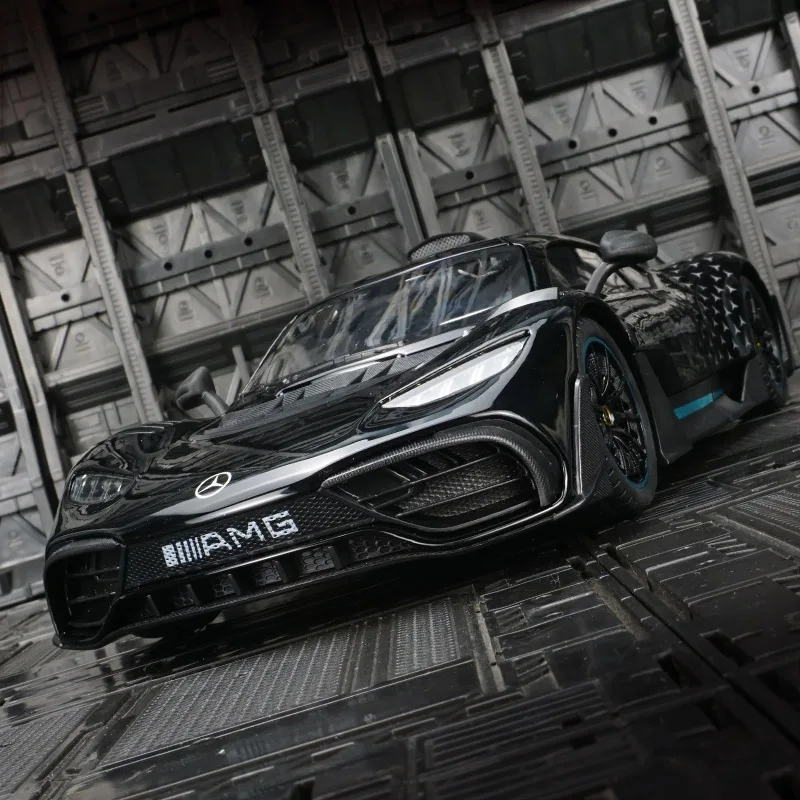

1:18 Mercedes Benz ONE модель суперкара из сплава, коллекция украшений автомобиля, двери можно открыть, детский регенерирующий игрушечный автомобиль