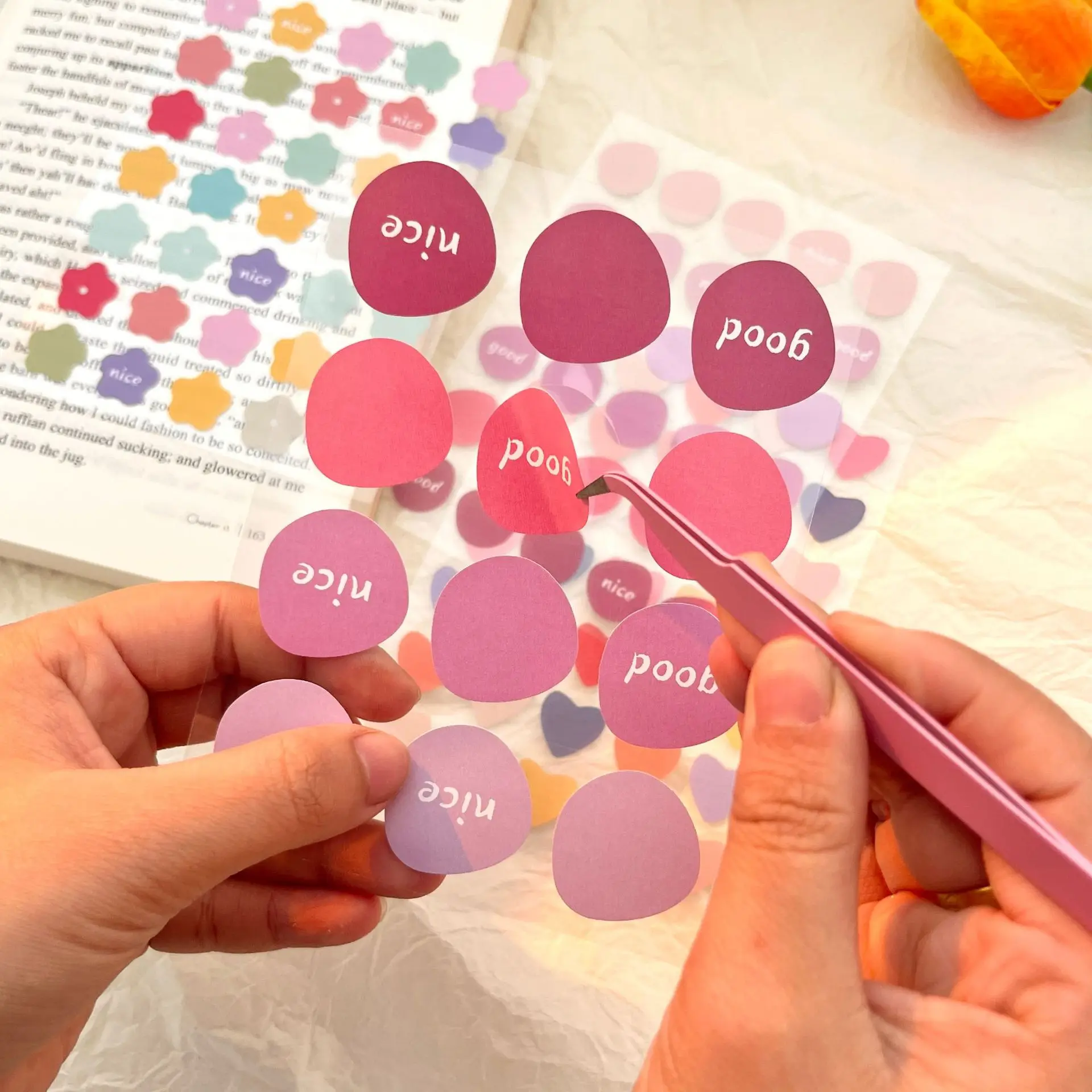 Dopamine-colored series stationery stickers, cute flower heart-shaped clip stickers, DIY collage diary decoration label stickers