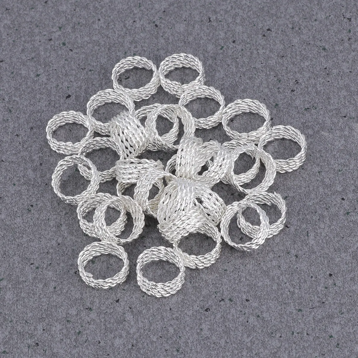

30Pcs Hair Extension Rings Crimp Beads for Dreadlocks Braiding Adjustable Tightness Slide-Proof Safe Hair Grip Silver