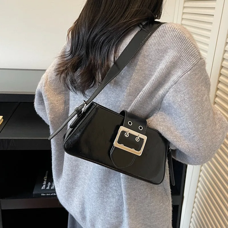 

2025 Korean Style Commuter Bag, Minimalist Solid Color Shoulder Purse, Niche Square Crossbody, Chic Day to Night Tote, Textured