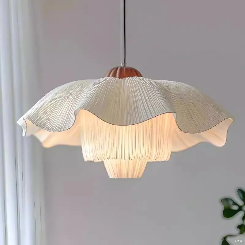 

Energy Saving Romantic Elegant Pleated Chandelier French Medieval Restaurant Fabric Light Puff Skirt Warm Master Bedroom Light