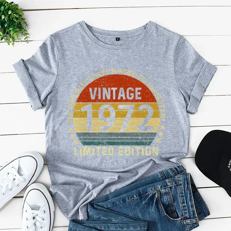 Vintage 1972 Limited Edition Harajuku T-shirt Vrouwen Creativiteit Tees 50e Verjaardag Zomer Tshirt Oversize Ademend Womens Tops