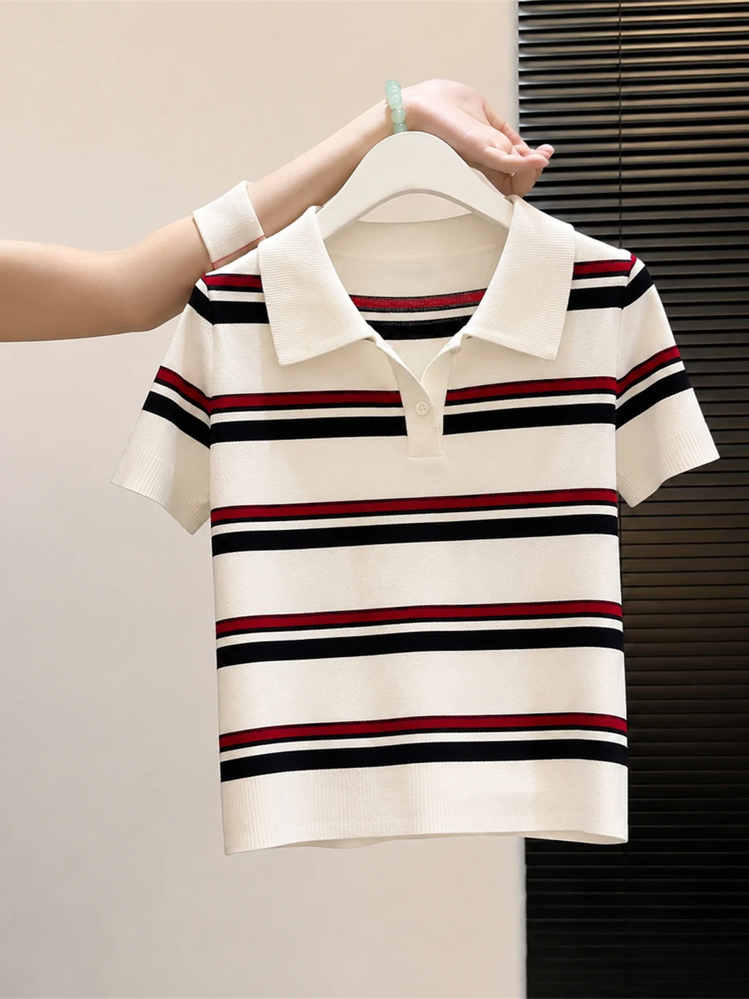 

Unique Design Neck Ice Silk Short Sleeve Knitted Stripe Color Block Casual Summer Top Women's Korean Style Straight Cut
