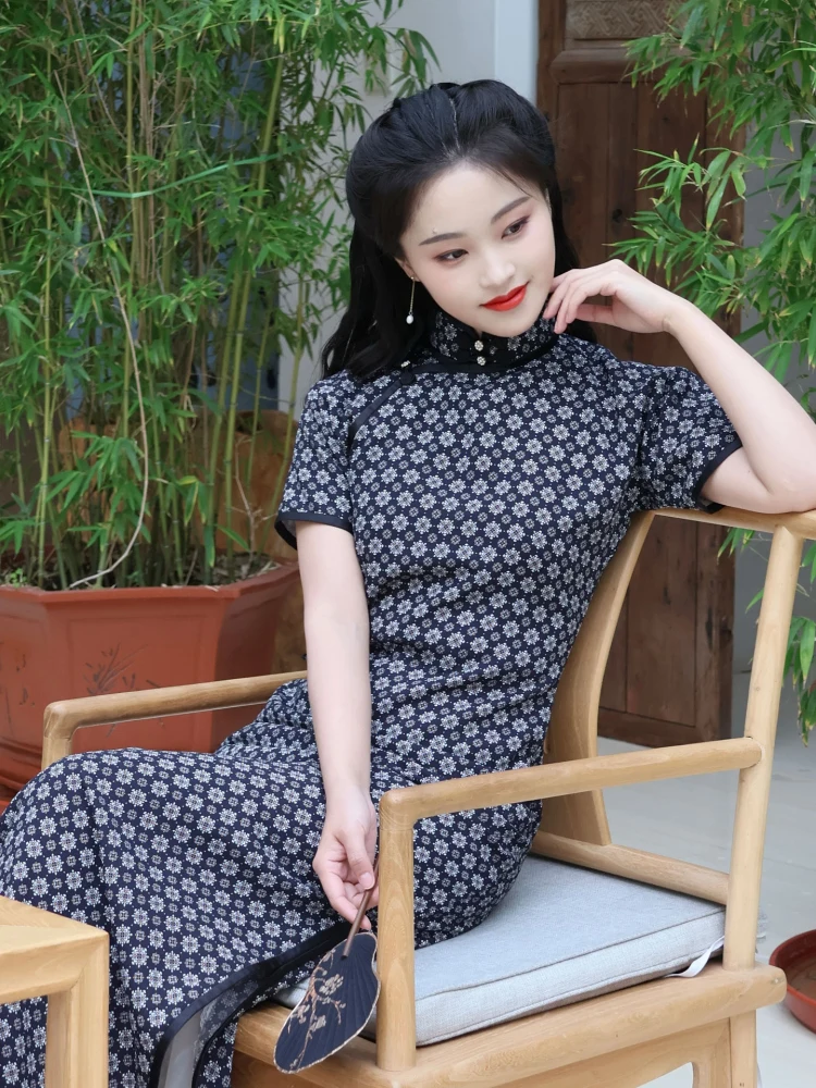 

Elegant Short Sleeve Long New Chinese Style Dress Business Commuting Low Slit Polyester Fiber Vintage A-Line Gown
