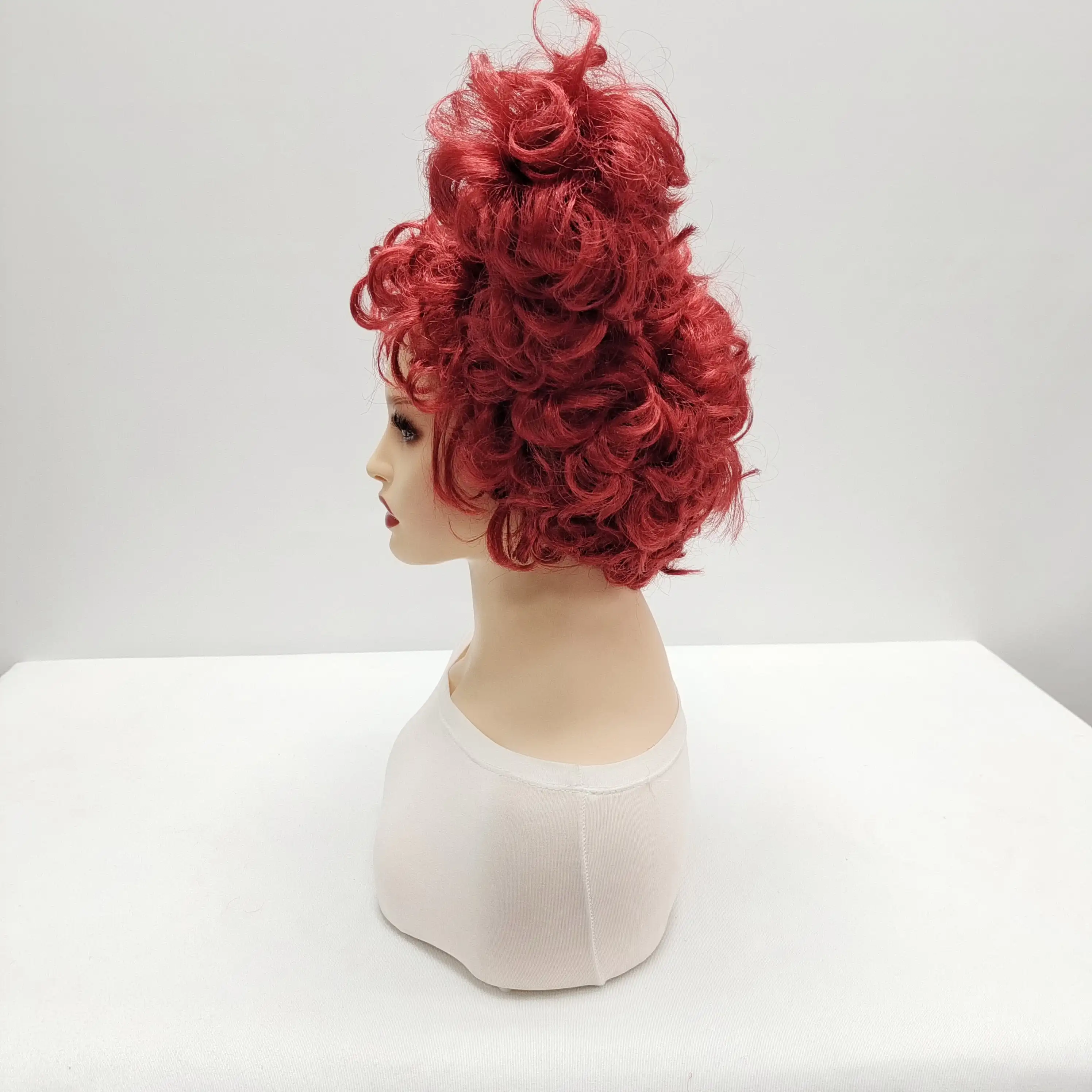 Manufacturers Wholesale New Cosplay Wigs Alice in Wonderland Red Queen Wig European and American Girls  Hot Sale Party Wigs