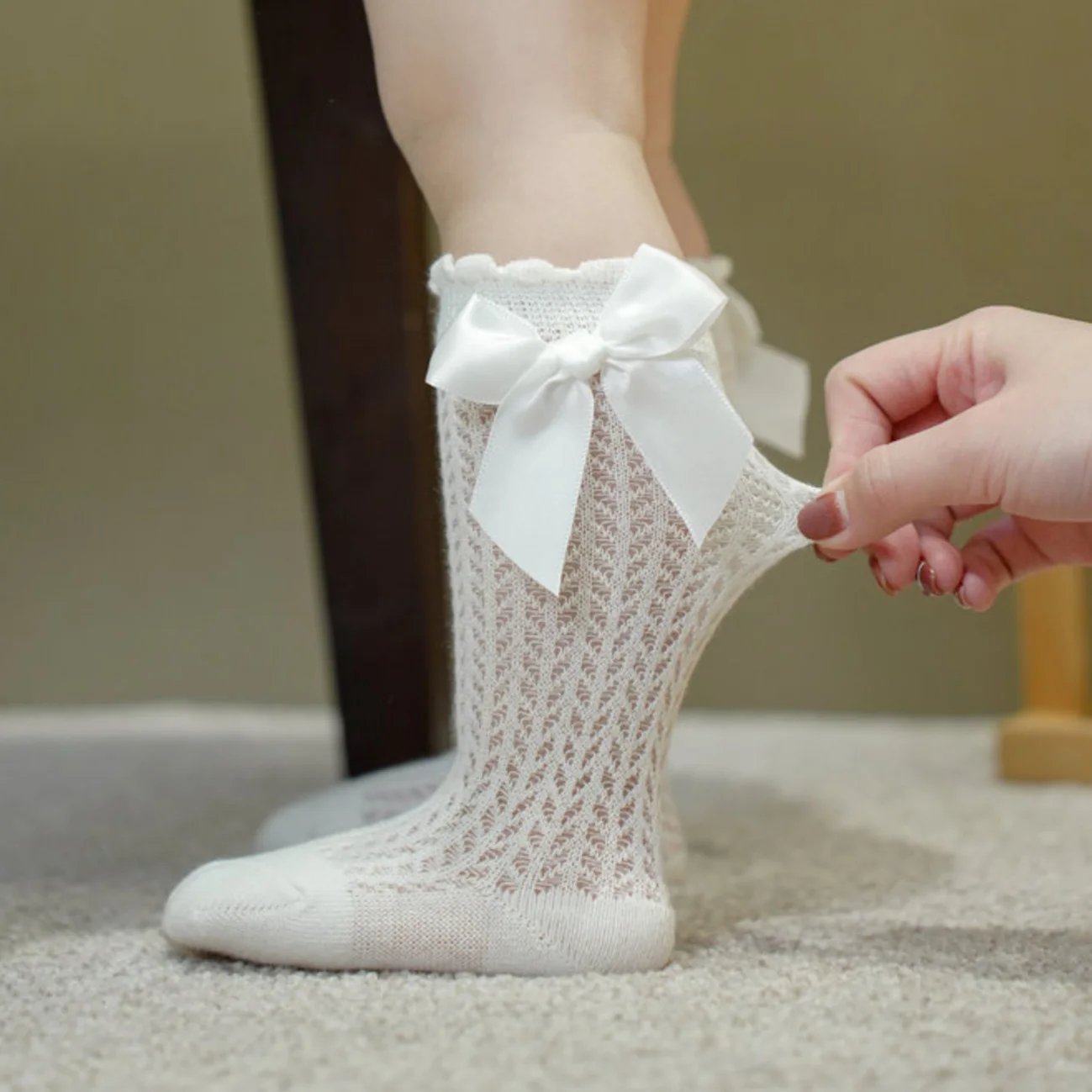 

Детские милые корейские сетчатые чулки с бантом, полые хлопковые белые, бежевые гольфы принцессы, длинные носки для новорожденных, чулки для девочек