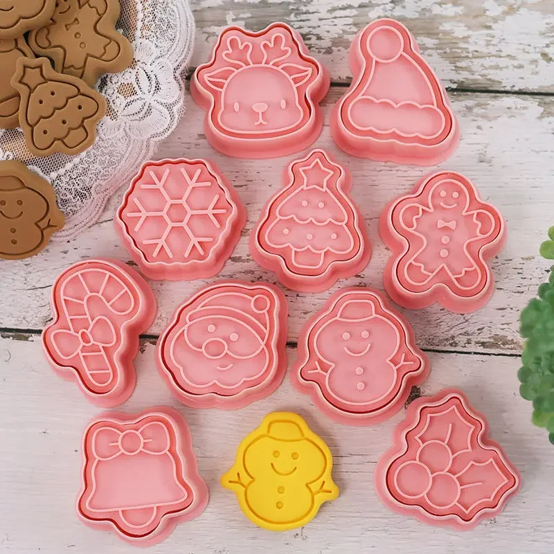 Christmas Cookie Mold Cartoon Santa Gingerbread Man Christmas Tree Cookie Cutting Die Baking Mold Fondant Cake Decorating Tools