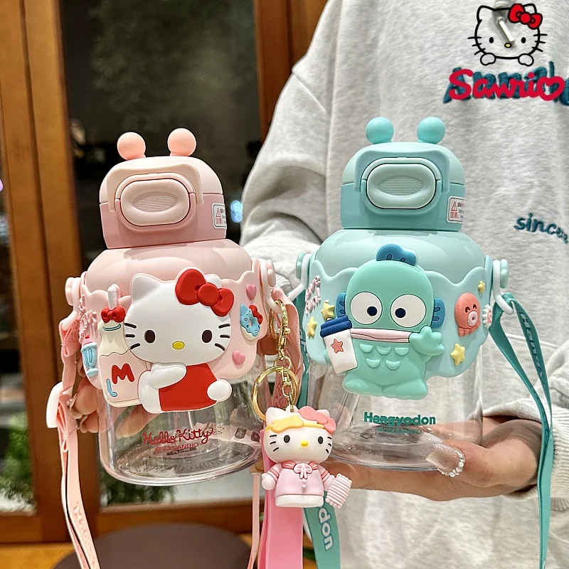 

700 мл Sanrio Kuromi Melody Hello Kitty пластиковая бутылка, чашка для напитков, Cinnamoroll полакко, Студенческая мультяшная бутылка для воды большой емкости