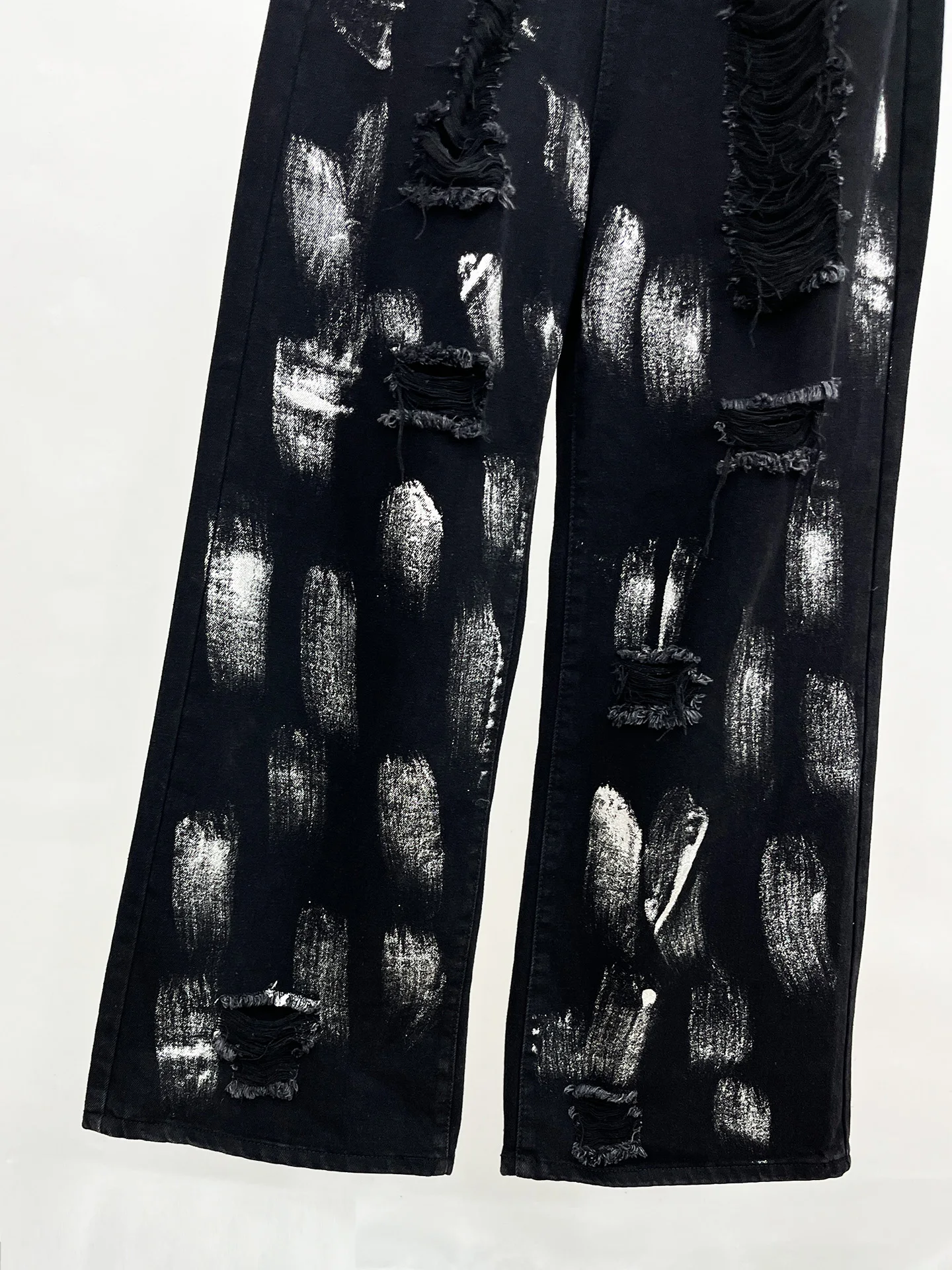 موضة جديدة ريترو الكتابة على الجدران تصميم الجينز الرجال 2025 أربعة مواسم ارتداء وسيم مستقيم واسعة الساق الدينيم السراويل الاتجاه سراويل جينز