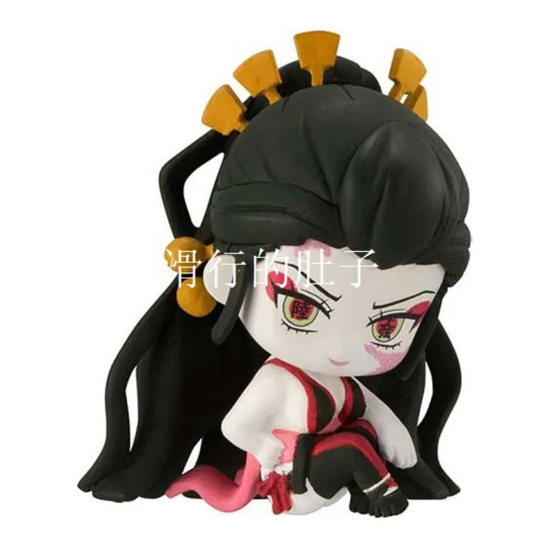 Demon Slayer Gashapon Giyuutarou Daki Q-versione Postura seduta Design Squisito ornamento Action Figure Collection Modello giocattolo