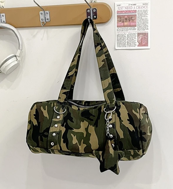 

Y2k camouflage rivet motorcycle handbag barrel shaped Boston Casual Messenger Bags for female Shoulder Bag Fashion ladies totes