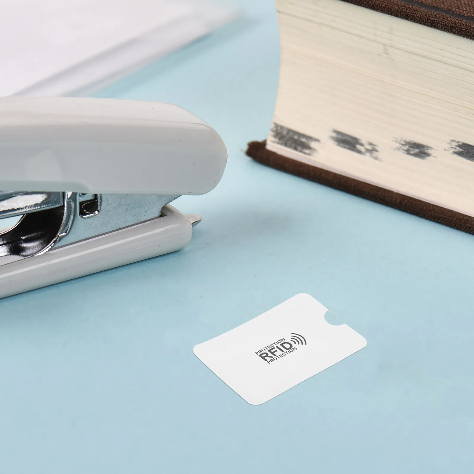 

10Pcs Silver Aluminum Anti Theft Card Holder Slim Rfid Shield Sleeve Prevent Bank Id Info Leakage Credit Holder Secure Passport
