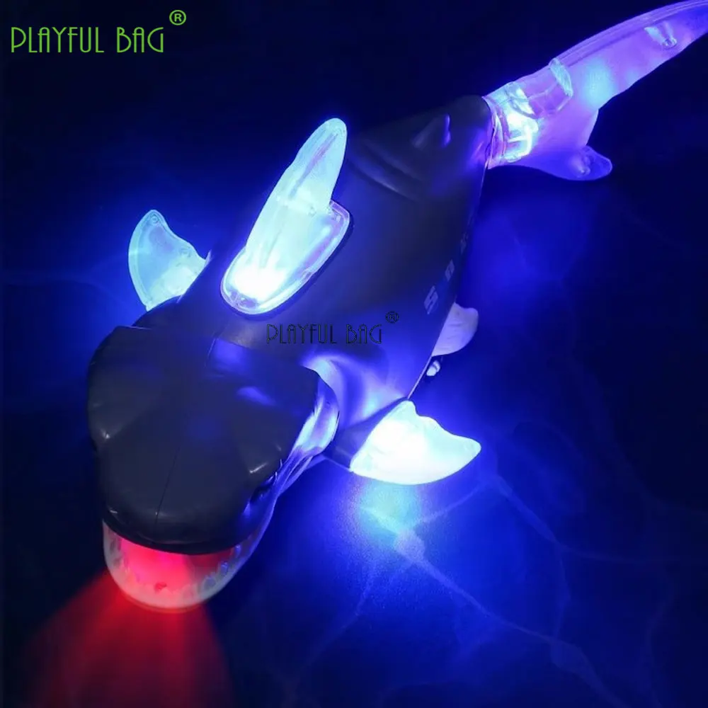 Brinquedo de tubarão elétrico Auto 360 °   Movimento LED Luzes e Música Crianças Presentes de Aniversário Robótico Tubarão Cabeça Giratória Design Realista VG227