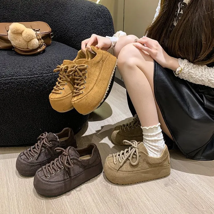 

Женские осенние туфли для хлеба, новые повседневные спортивные туфли на толстой подошве, увеличивающие рост внутри