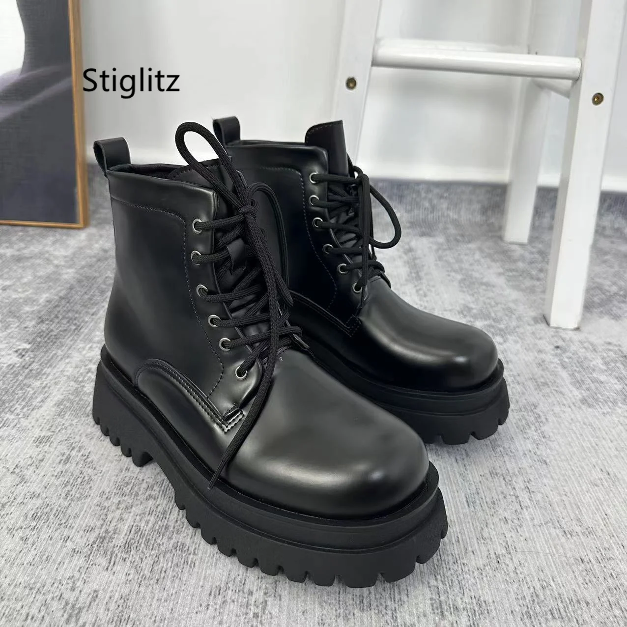 Black Thick Bottom Lace Up Ankle Boots for Men Women Round Toe Leather Platform Non-Slip Wear-Resistant Work Boots Couple Shoe