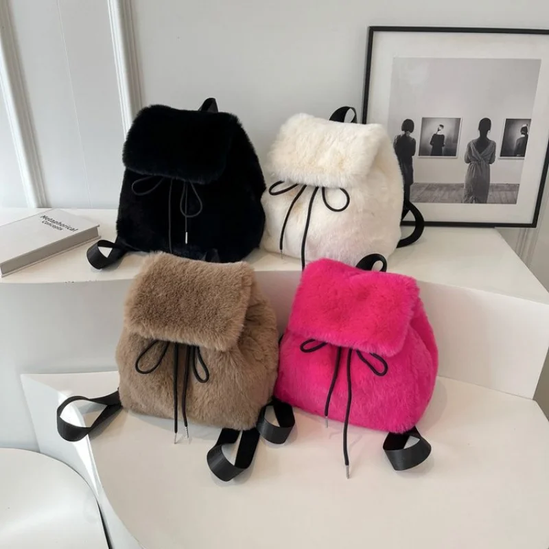 

Luxury Brand Ladies Crossbody Bag Crafted From Fine Leather Boasting Casual Vintage Vibe And Modern Fashionable Look​