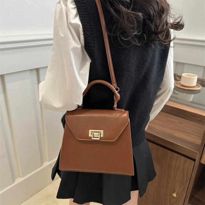 

Улучшенная женская сумка через плечо, изготовленная из воловьей кожи, высококачественная, знаменитая, просторная, мягкая, для пригородных поездок, изысканный вид ​