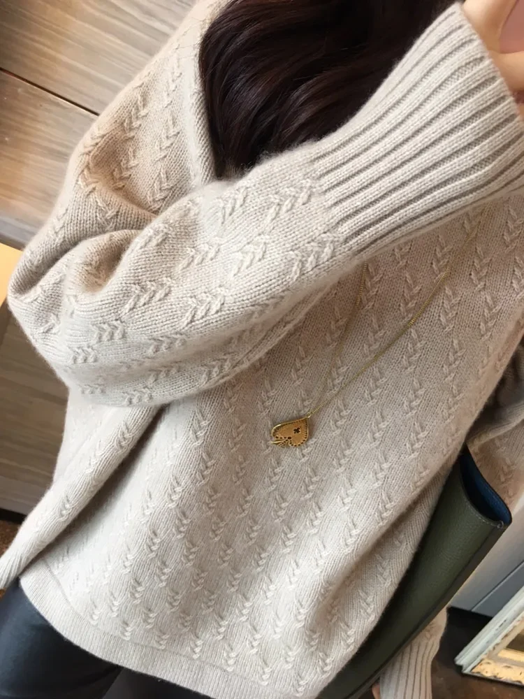 

Pop Autumn Winter New Thickened Cashmere Sweater Female Twist Flower Half High Neck Pullover Woolen Knit Loose Versatile Sweater