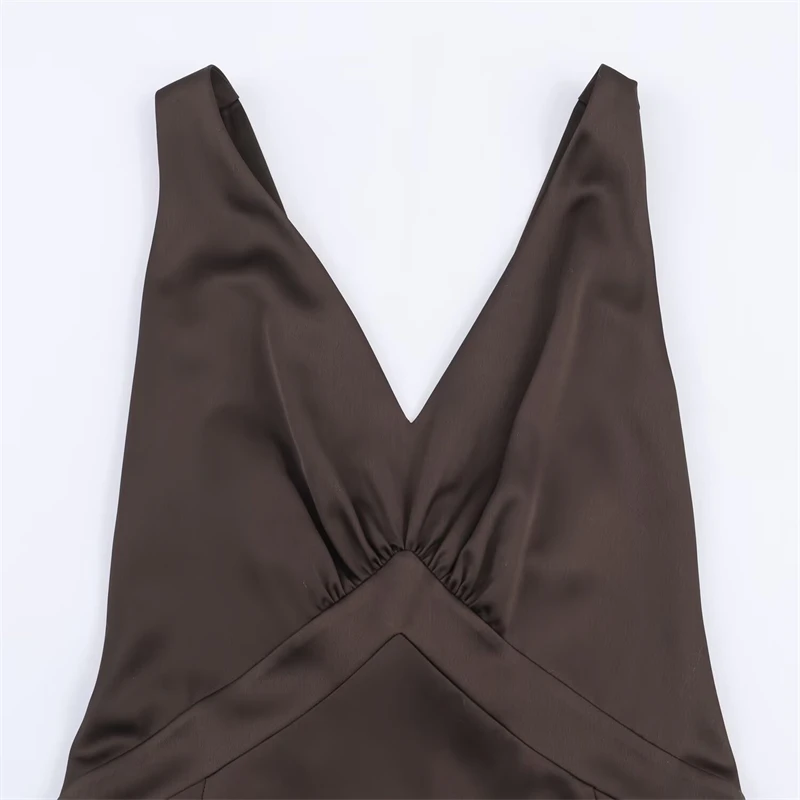 Robe longue en satin marron chocolat pour femme – Robe de soirée élégante, col en V profond, sans manches, fente latérale