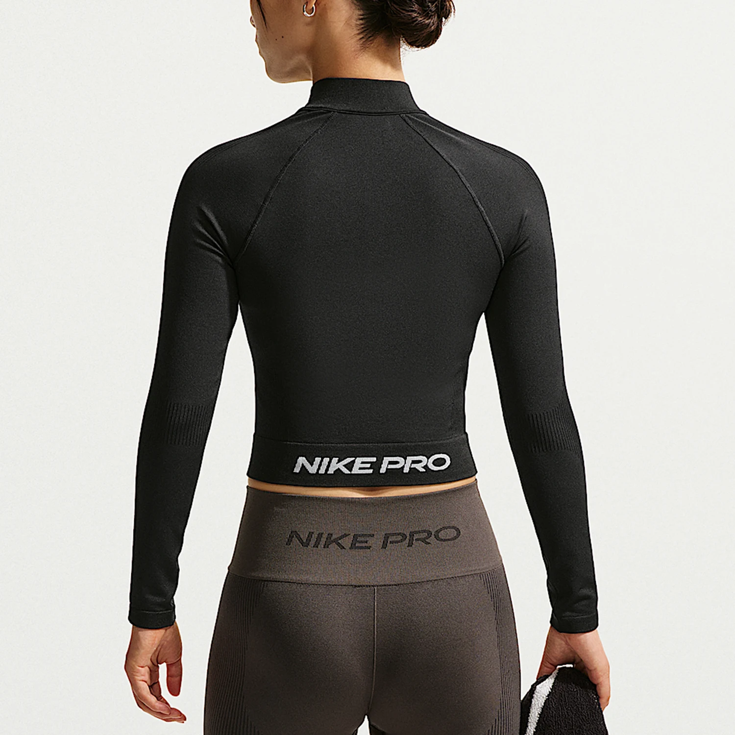 Nike Authentic Dri FIT Women's Zipper Tight Training Long Sleeve Jacket IV1469-010