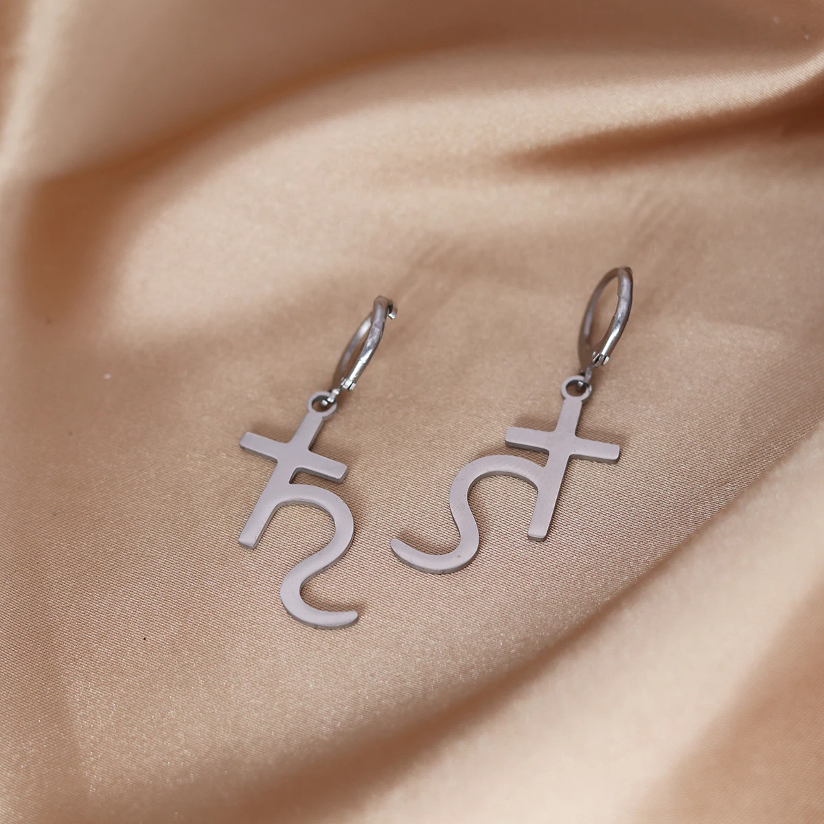 Kinitial Stainless Steel Dainty Saturn Seymbol Drop Earrings Female Women Minimalist Jewelry Simple Geometric Earrings