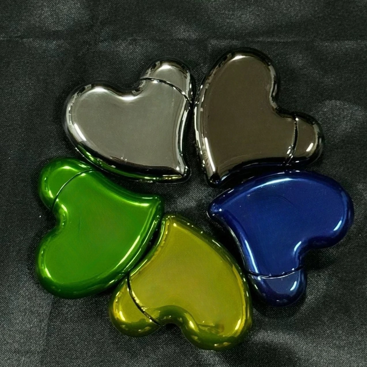 New Heart-Shaped Lighter, Made Of Zinc Alloy Material, Packaged In A High-End Gift Box, Preferred For Both Men And Women As Gift