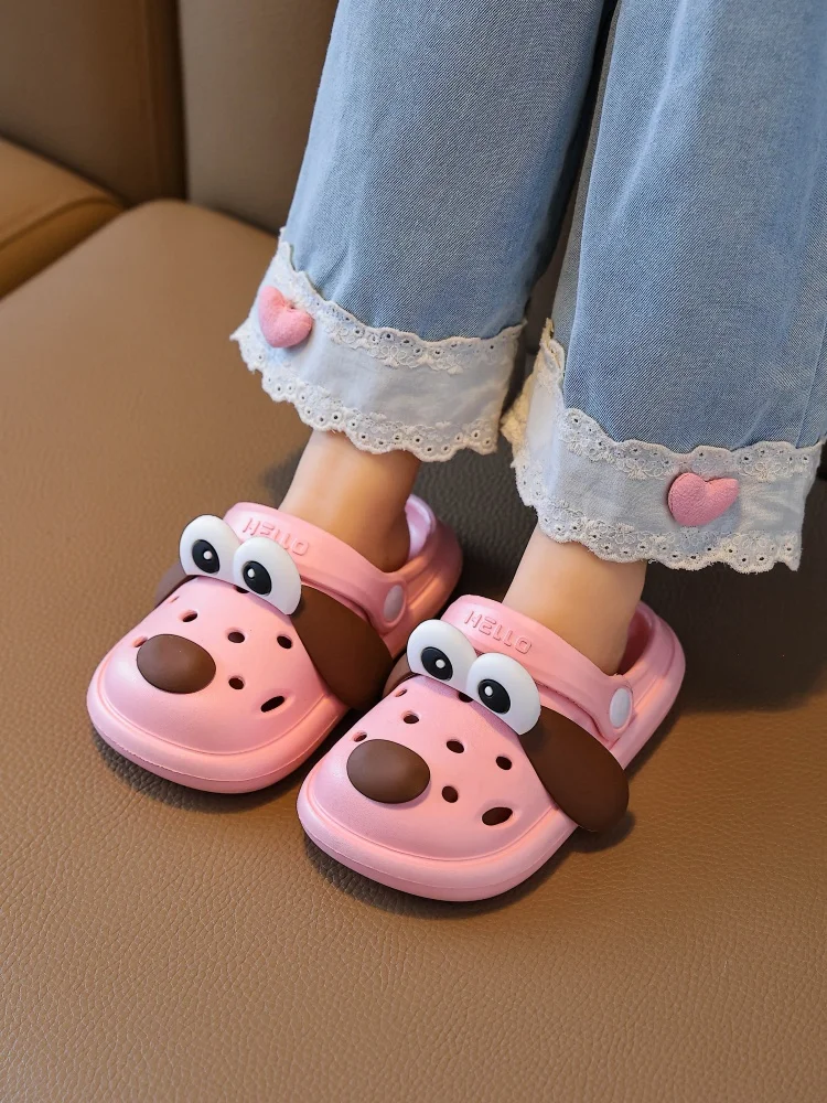 

2025 new slippers wear smiling and playful pink big-eared dog sandals for children and children in summer