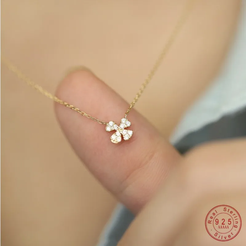 

Real 925 Sterling Silver Stylish Simple Temperament Zircon Lucky Grass Pendant Necklace For Women Wedding Party Fine S925 Jewelr