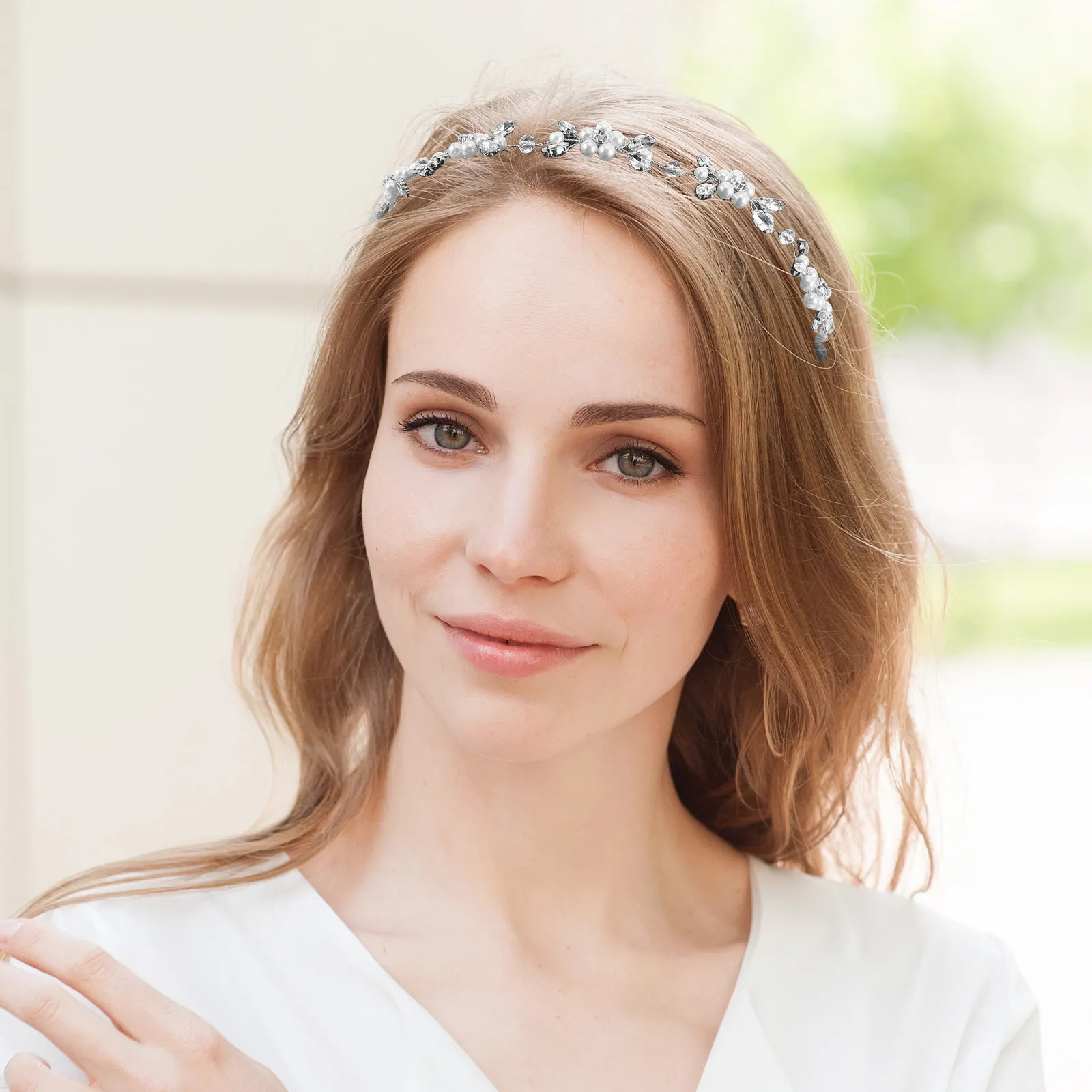 corrente-de-cabelo-de-perolas-para-noivas-acessorio-de-cabelo-elegante-e-leve-com-strass-para-casamentos-e-ocasioes-formais